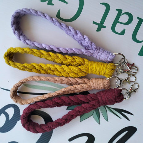 Julie | Macrame Wristlet