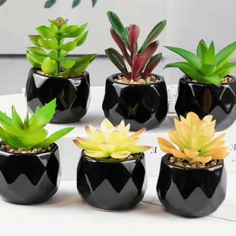 Black Geometric Planter - Plastic - black - Plastic/resin - small